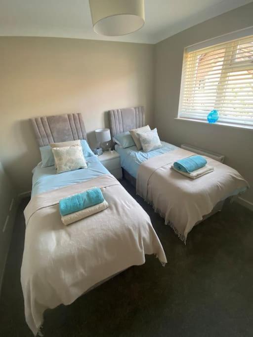 Beautiful 3 Bed Home In The Heart Of New Forest Hordle Exterior photo